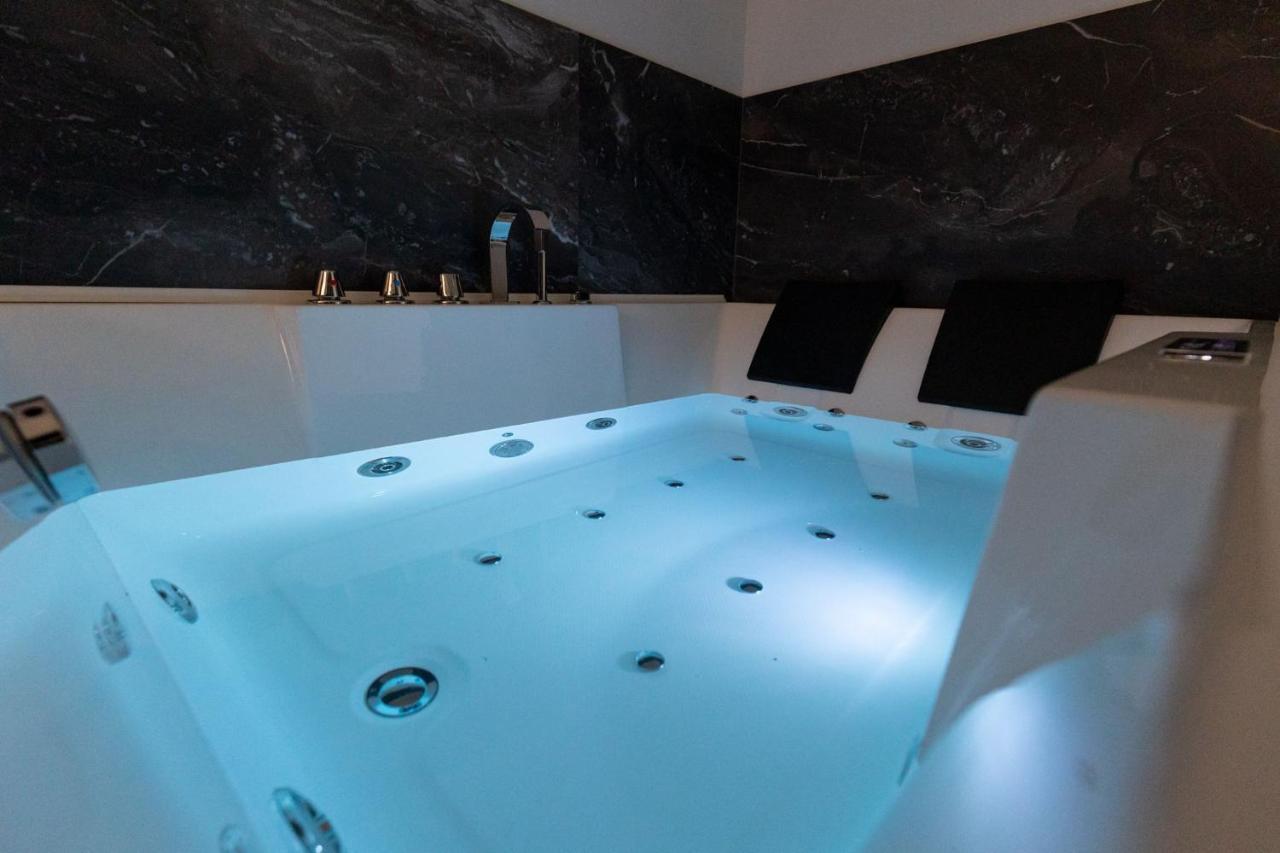 B&B Chiaro Di Luna Barletta Eksteriør billede